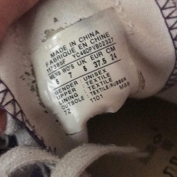 Purple Converse - Picture 4 of 4